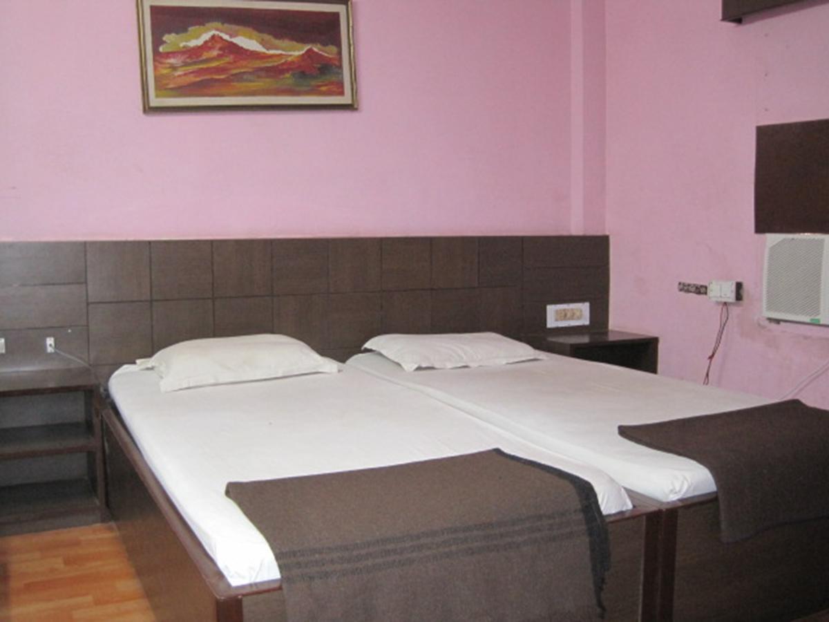 Hotel Arya Palace Purí Exteriér fotografie